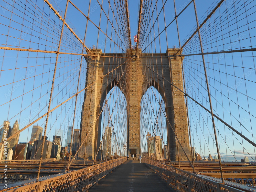 Fototapeta premium Brooklyn Bridge's Arch