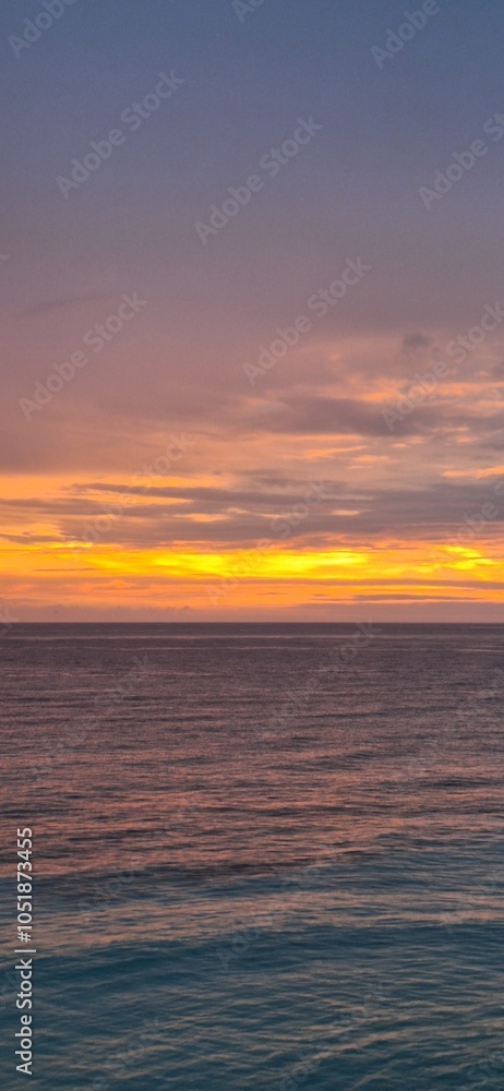 Fototapeta premium sunset over the sea