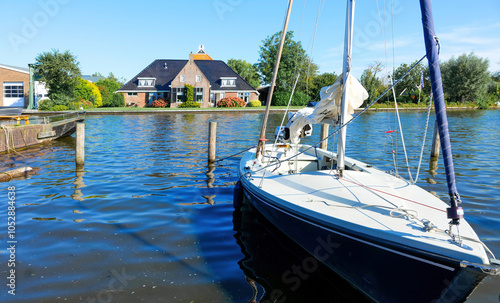 Woudsend, holländisches Wassersportort photo