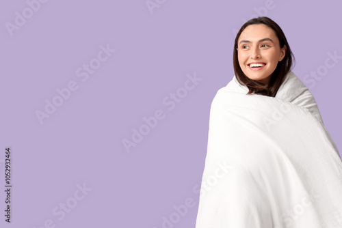 Pretty young woman with bla...
