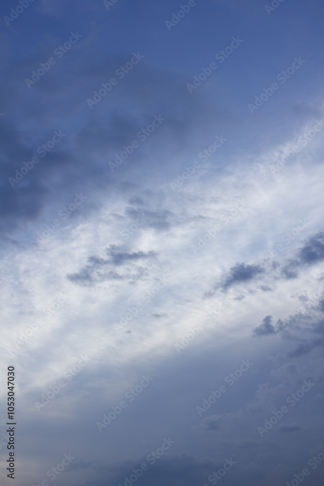 Obraz premium It is a blue sunset sky.