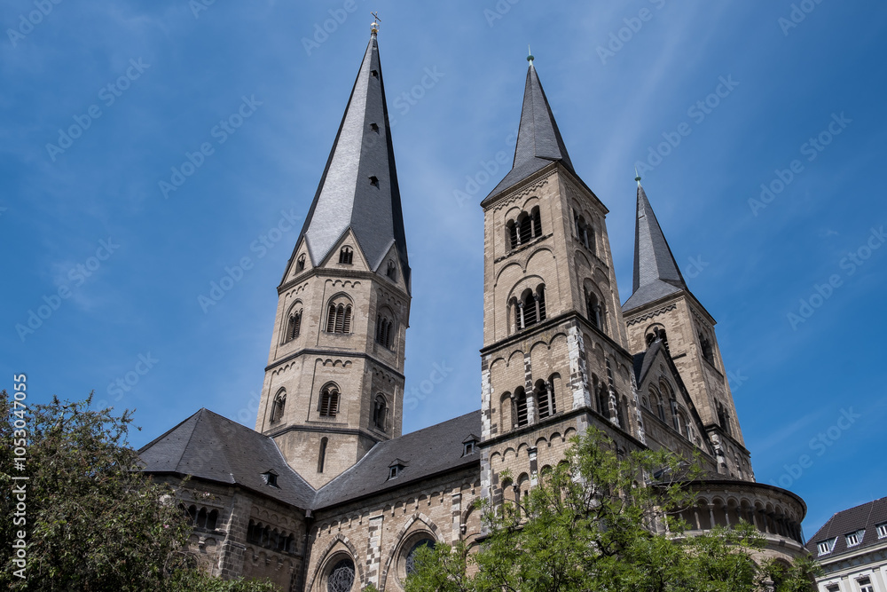View of the Bonn Minster (Bonner Münster), a Catholic church in the German city of Bonn. It is one of Germany's oldest churches, built between the 11th and 13th centuries and now a minor basilica. View of the Bonn Minster (Bonner Münster), a Catholic church in the German city of Bonn. It is one of Germany's oldest churches, built between the 11th and 13th centuries and now a minor basilica.