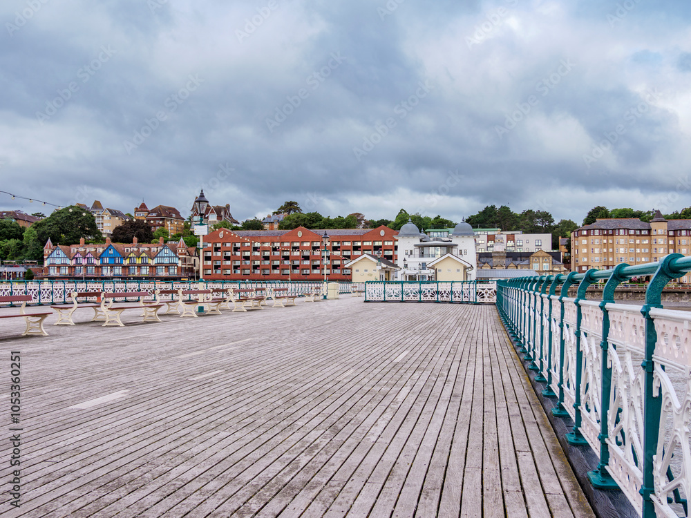 Fototapeta premium Penarth Pier, Penarth, Wales, United Kingdom