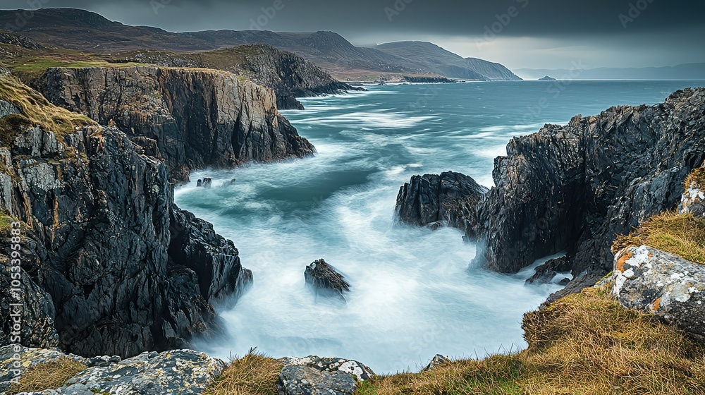 Obraz premium Rocky Coastal Passage with Dramatic Waves