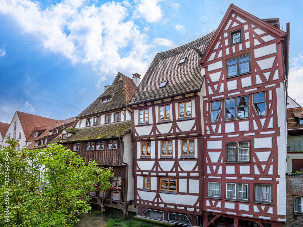 Alte Fachwerkhäuser im Fischerviertel an der grossen Blau, Ulm, Baden-Württemberg, Deutschland