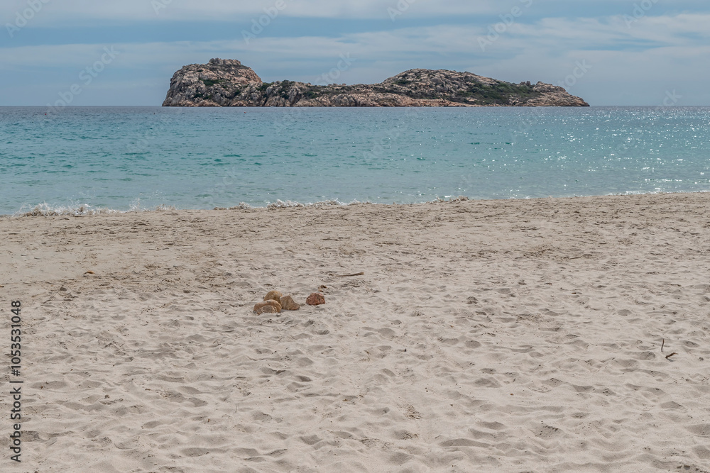 Φωτογραφία The beach of Porto Tramatzu, Teulada, Sardinia, Italy with the Isola Rossa islan
