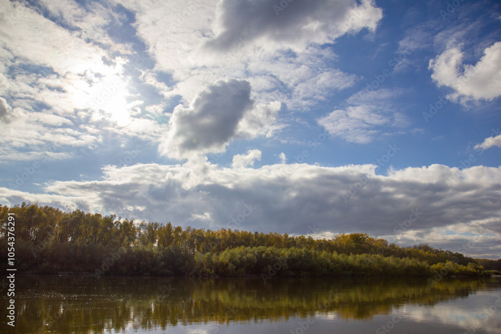 Obraz premium landscape sandy beach on the bank of the river Desna in Chernigov, dense forest behind the river