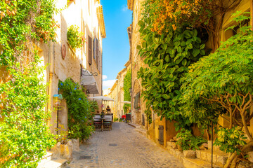 Deken met foto Smal steegje Middeleeuws steegje Saint-Paul-de-Vence Frankrijk  © Kirk Fisher