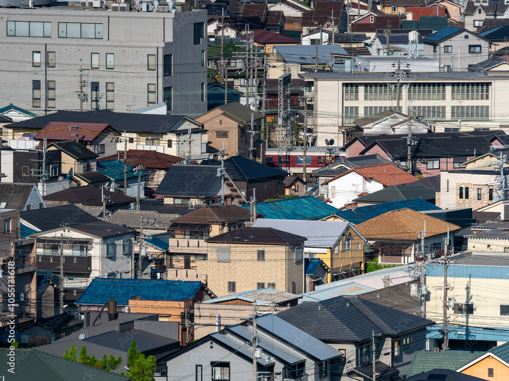 Fototapeta premium 住宅が密集した大阪府柏原市の街並み