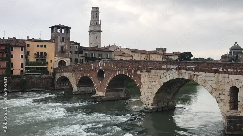 Verona is a city in the Veneto region of northeastern Italy with a population of 259,608 as of 2019. Verona is one of the seven provinces in the Veneto region. Verona is a city in the Veneto region of northeastern Italy with a population of 259,608 as of 2019. Verona is one of the seven provinces in the Veneto region.