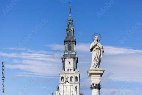 Obraz na płótnie Monument to Our Lady Immaculate and tower of Jasna Gora Basilica, Jasna Gora Monastery (Light Mountain), Czestochowa, Poland w salonie