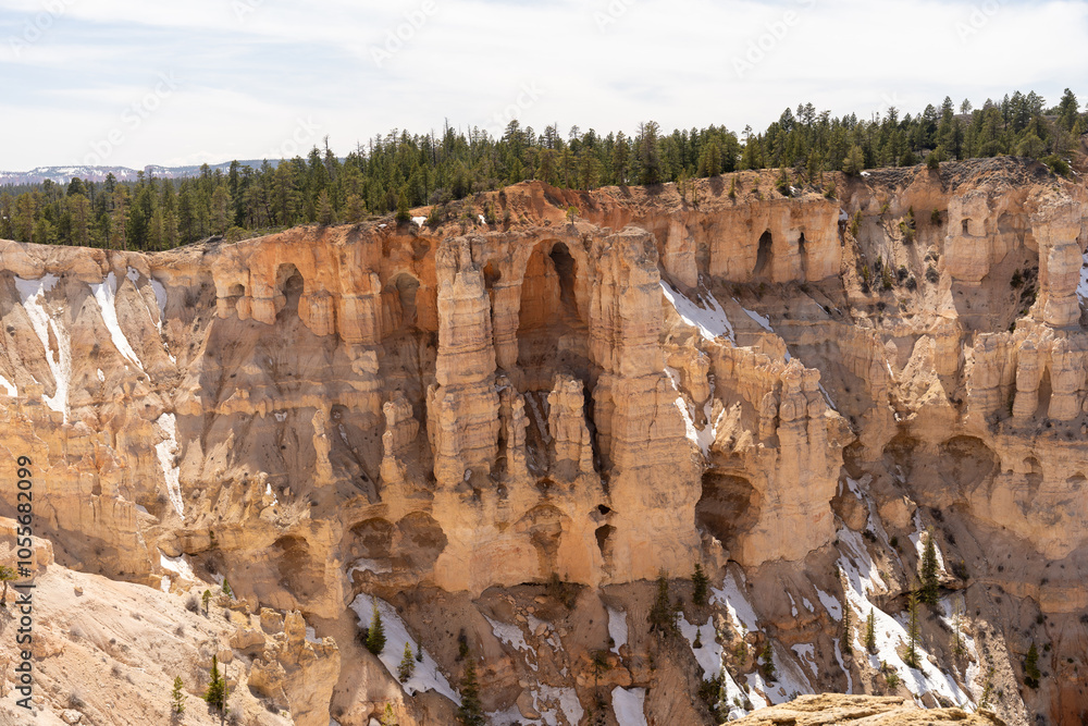Stunning views of the Bryce Canyon amphitheater during winter with lots of snow. Stunning views of the Bryce Canyon amphitheater during winter with lots of snow.