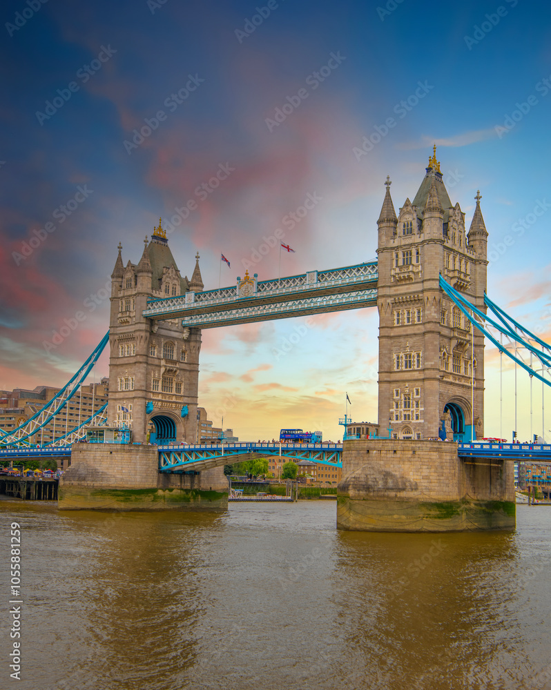 Fototapeta premium The skyline of London: from the Tower Bridge to London Bridge during sunset time, United Kingdom