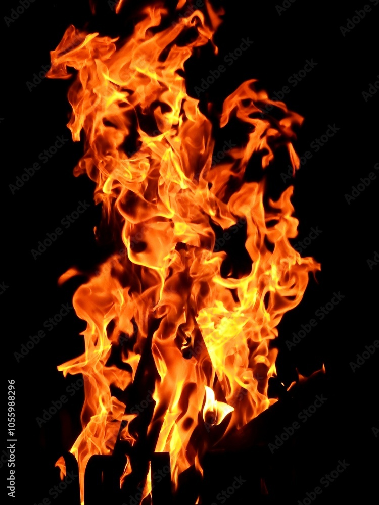 Fototapeta premium A beautiful black background fire photography