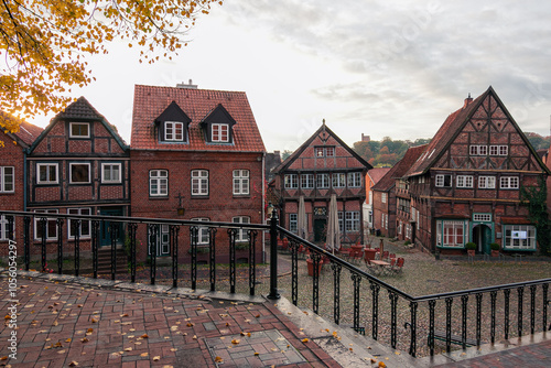 Marktplatz mit historischen Fachwerkhäusern in der Altstadt von Mölln. photo