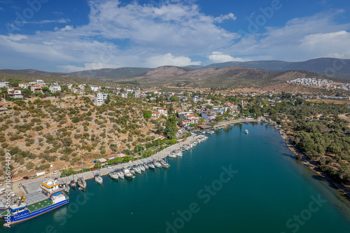 Obraz na płótnie Mugla - Milas - Kıyıkışlacık neighborhood, a beautiful beach in Güllük Bay. w salonie