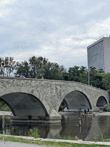 Toronto Old Mill bridge 