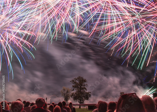 Spectacle d'un feu d'artifice. Emotion et vibration.