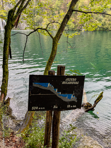 Obraz na płótnie Plitvice Lakes is a national park in Croatia, located in the central part of the country. w salonie