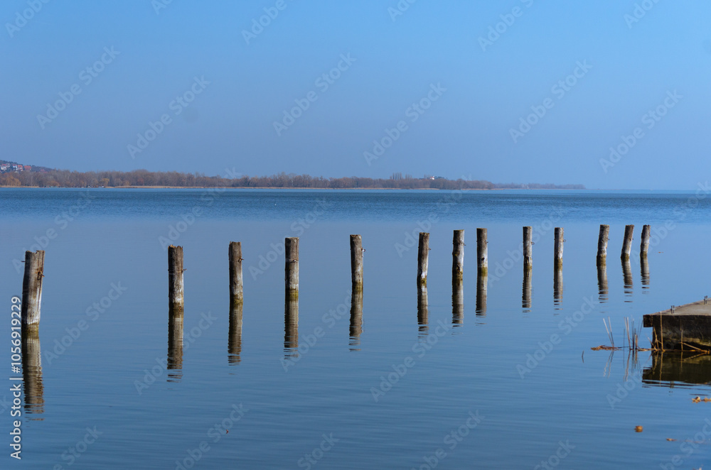 Fototapeta premium Straight columns in the harbor.