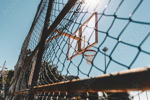 Basketballcourt in der Türkei am Strand