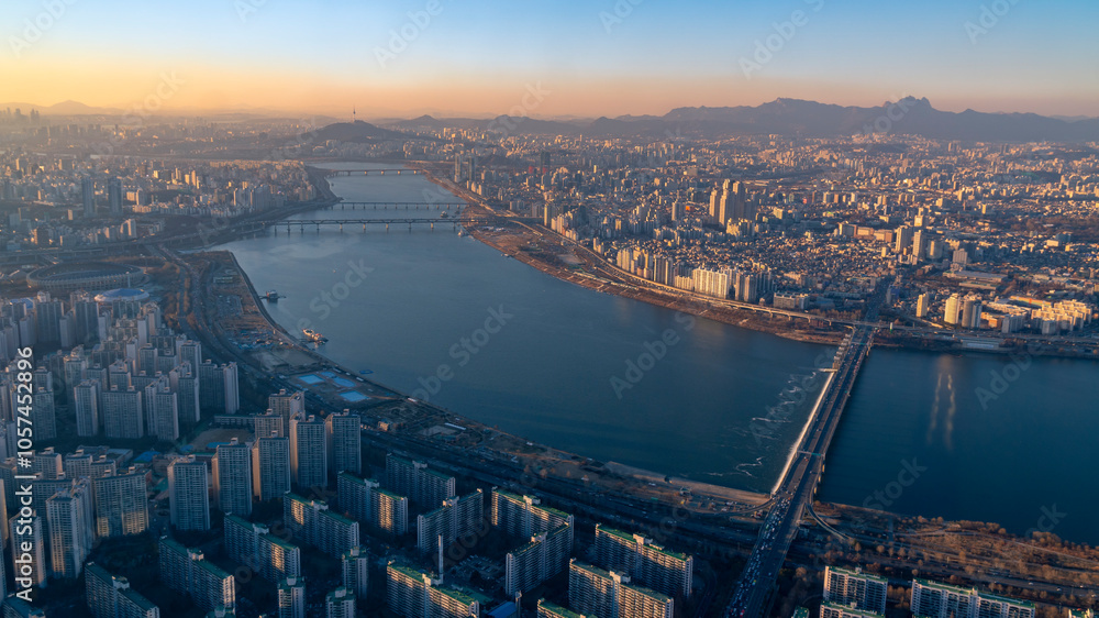 Seoul in winter is a beautiful city.Seoul city,South Korea
