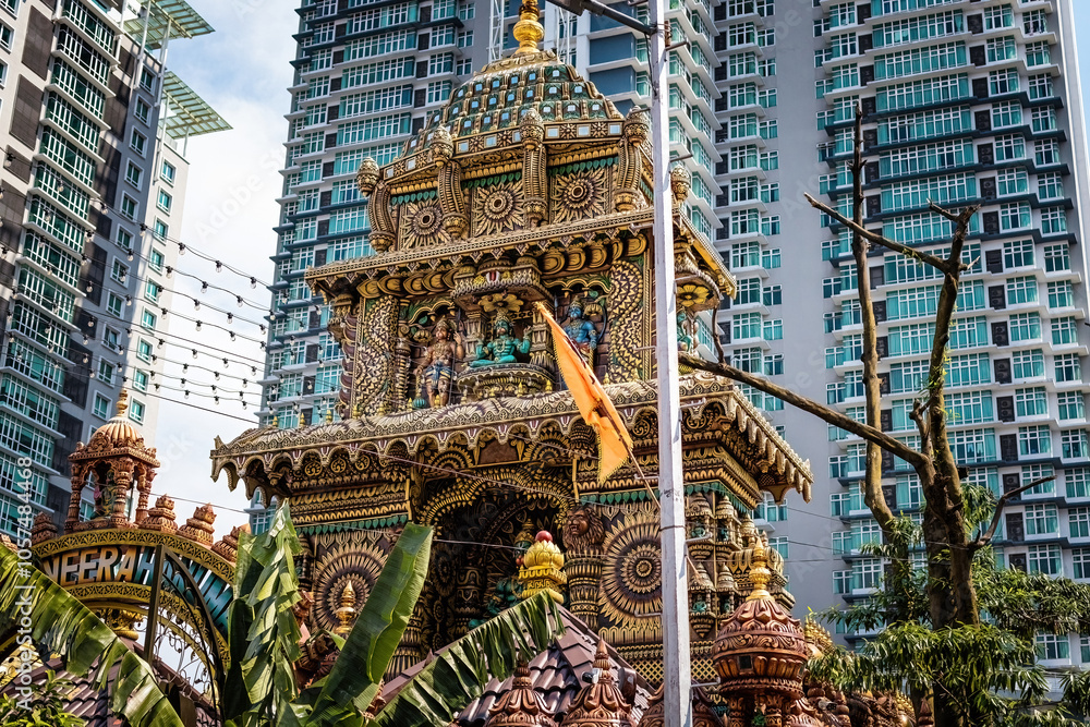 Naklejka premium Hindu temple in Little India district on Diwali day in Kuala Lumpur Malaysia