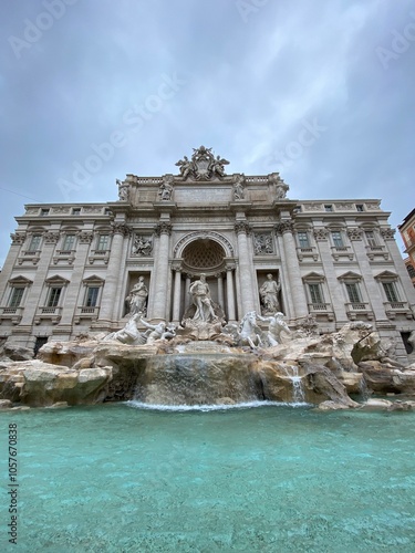 trevi fountain city