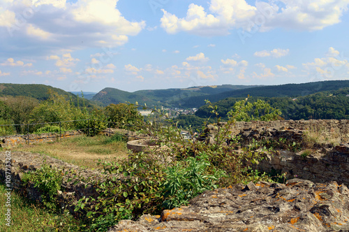 Burgruine Kyrburg in Kirn im Landkreis Bad Kreuznach im deutschen Bundesland Rheinland-Pfalz. Aussicht vom Premium-Wanderweg Vitaltour 3-Burgen-Weg. photo