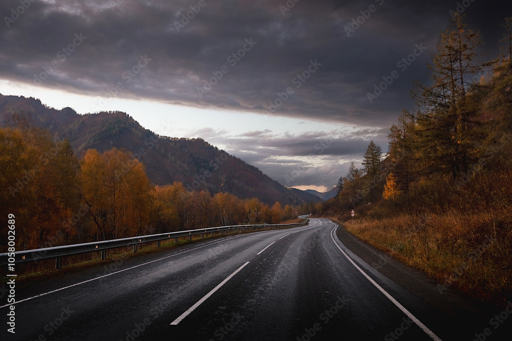 Fototapeta premium highland road in the twilight.