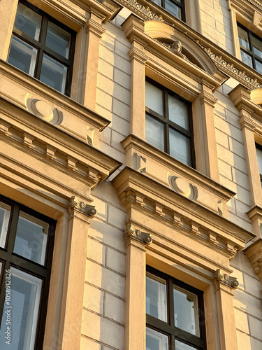 Historische Altbaufassaden in Mariahilf,  6. Bezirk von Wien, Österreich