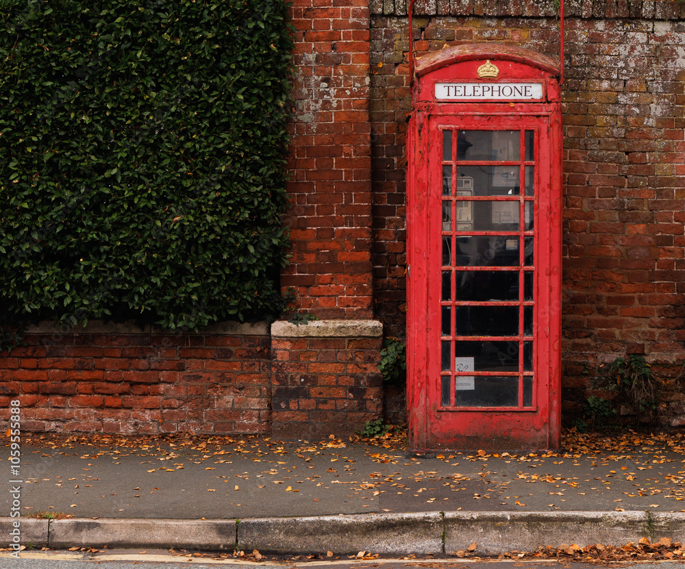 Obraz premium red telephone box