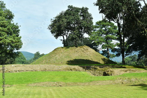Obraz na plátně De paseo por las ciudad y ruinas de Iximché en Guatemala
