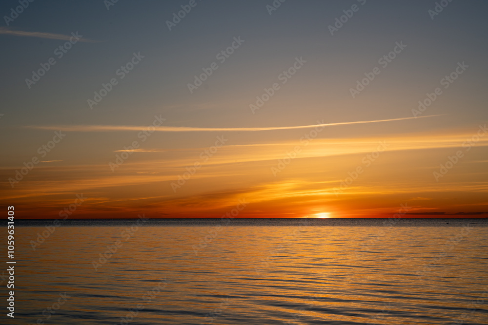 Obraz premium sunset over sea