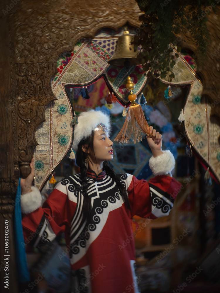 Obraz premium Beautiful young woman with Mongolia dress in Chiang Mai, Thailand..