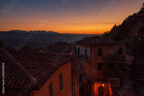 cala il sole a todi photo