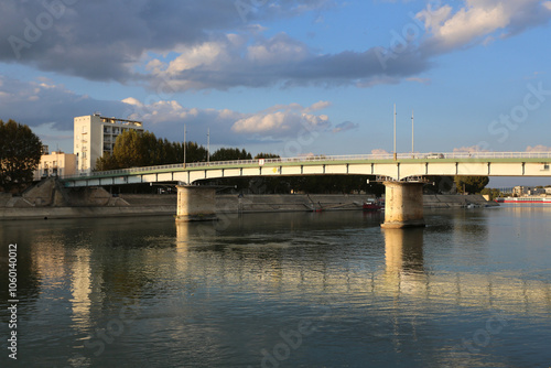 Fototapeta Pont de Trinquetaille à Arles