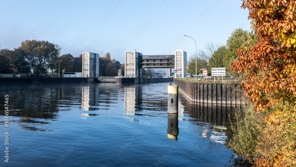 Obraz premium Geesthacht - Schleuse