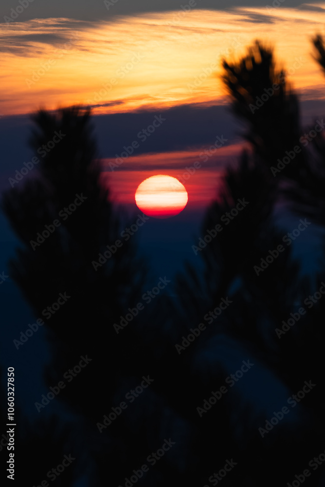 Obraz premium Sunset with lots of foreground over the Croatian Adriatic coast.