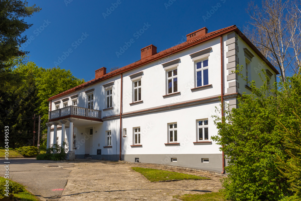 Zabytkowy dwór w Marcinkowicach. Zabytkowy dwór w Marcinkowicach.