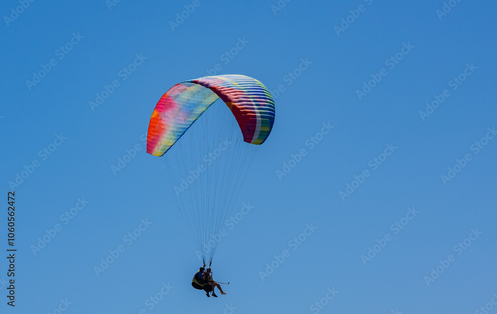 Paragliding Tandem-Gleitschirmflug vom Tafelberg zur Promenade Kapstadt Südafrika