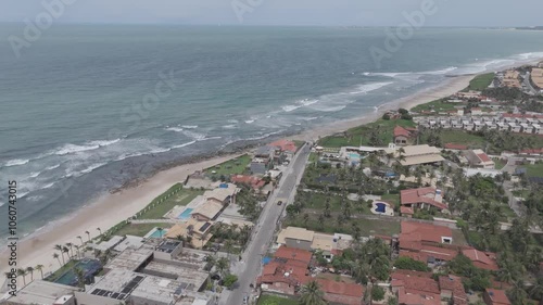 Imagem aérea de rua na Praia da Taíba - São Gonçalo do Amarante, Ceará.