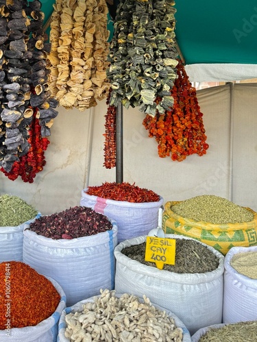 Obraz na płótnie Display of colorful dried food in the market in Turkey w salonie
