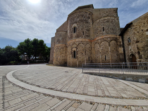 Abbazia di San Giovanni in Venere a Fossacesia, Abruzzo photo