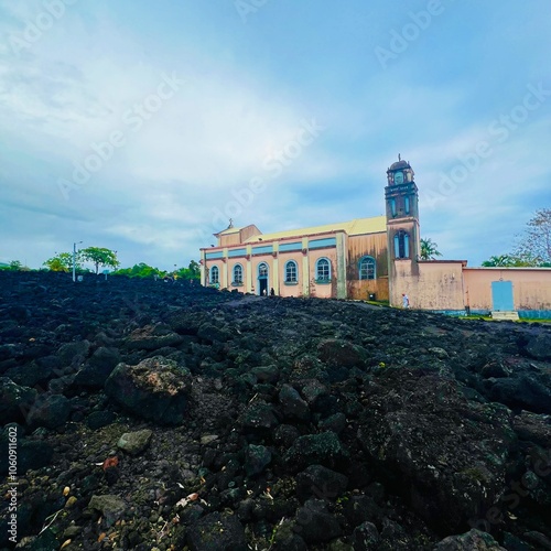 Notre Dame des Laves - Sainte-Rose - La Réunion photo