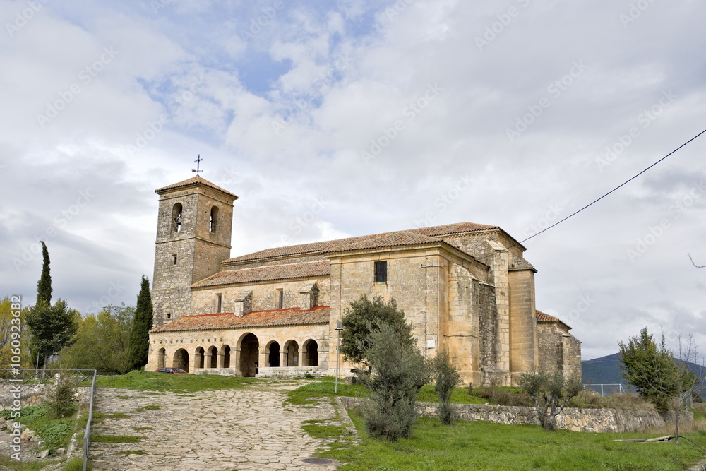 Fototapeta premium view of the church of nuestra señora de la asuncion in the town of tamajon