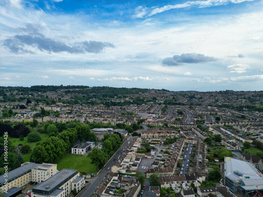 Obraz premium High Angle View of Historical Bath City of England United Kingdom During Mostly Cloudy Day of May 26th, 2024, Aerial Footage Was Captured with Drone's Camera During Bright Sunny Day