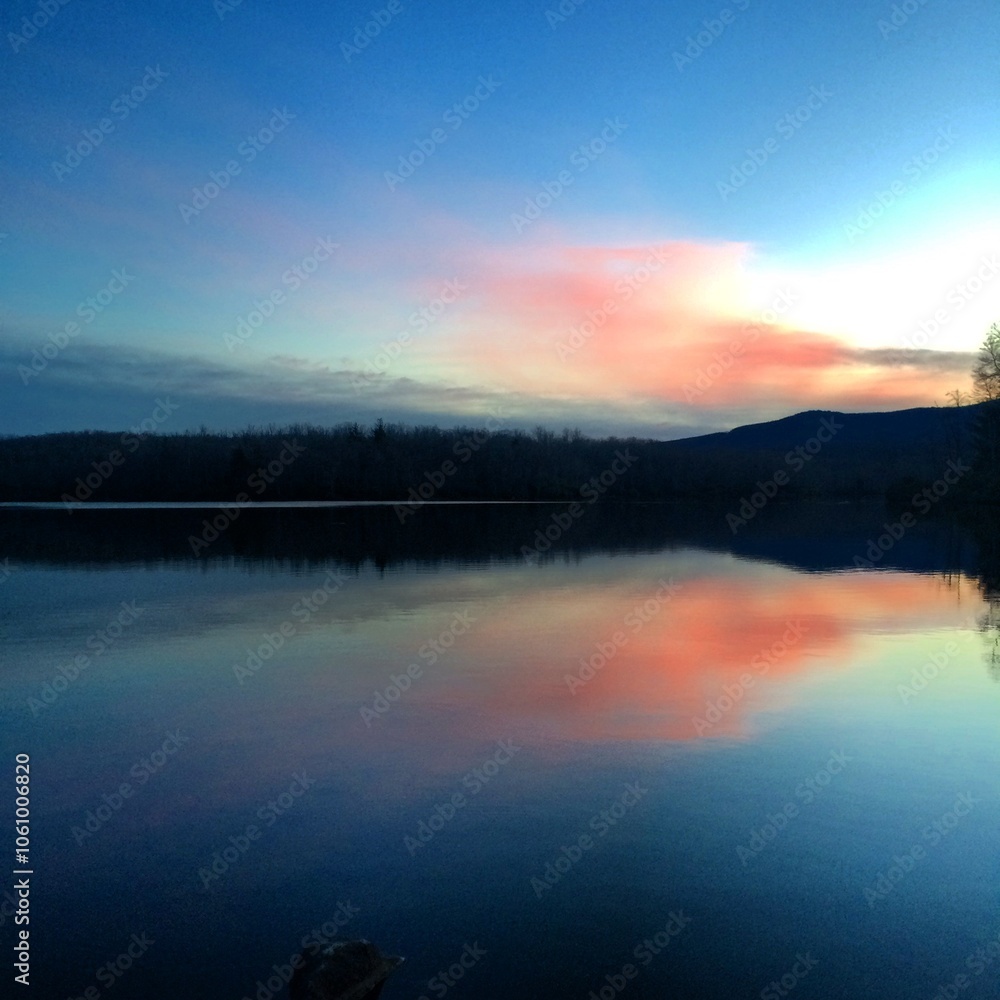 Obraz premium Sunset Price Lake