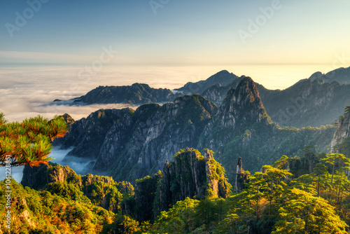 Sea of ​​clouds under the sunset, at Huangshan Mountain.