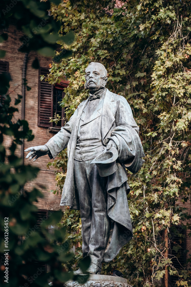 Statue of Marco Minghetti in Piazza Pantaleo by Giulio Monteverdi 1896 Statue of Marco Minghetti in Piazza Pantaleo by Giulio Monteverdi 1896
